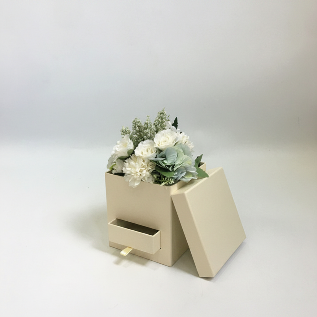 Caja Cuadrada con Gaveta Secreta 🎁