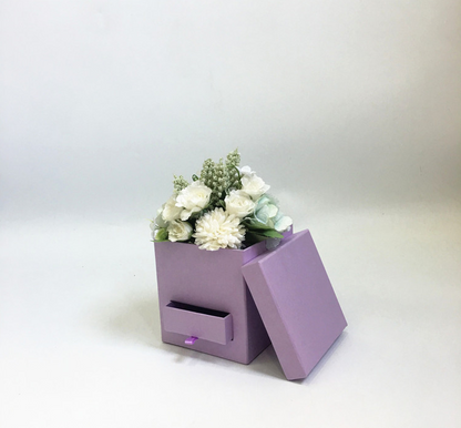 Caja Cuadrada con Gaveta Secreta 🎁