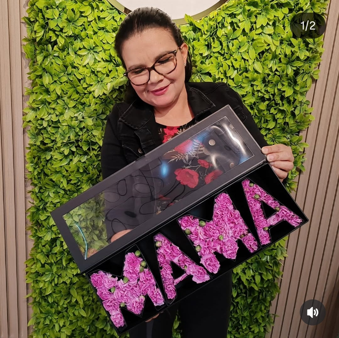 Caja  "MAMA" con Ventana 👩👦💝